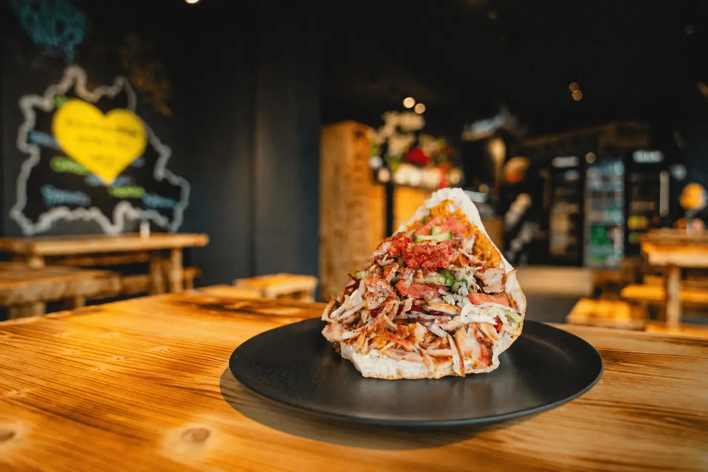Kalb-Döner auf dem Teller im KEBABO in Kassel